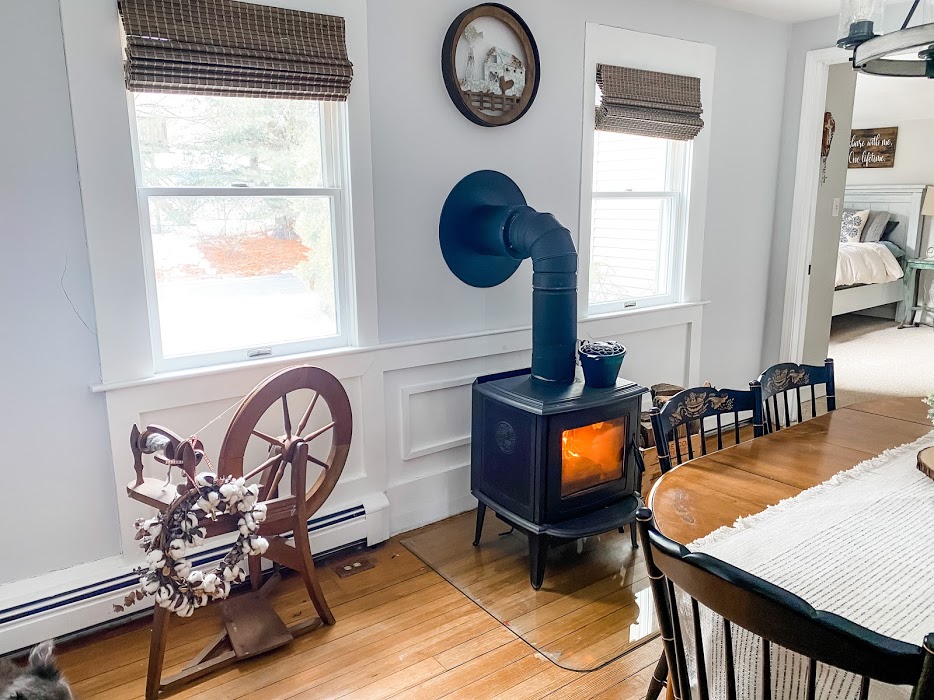 Farmhouse dining room
