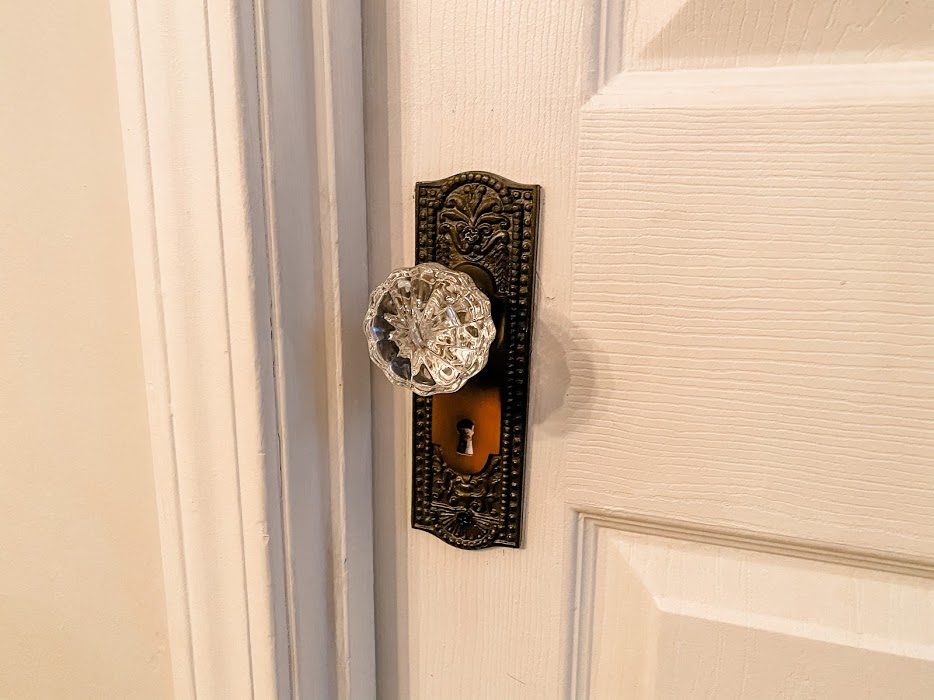 door knob