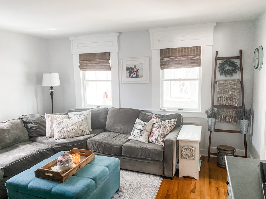 farmhouse living room