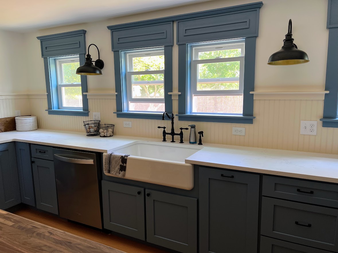 Easy Wall Molding for Instant Character - Old Yankee Farmhouse